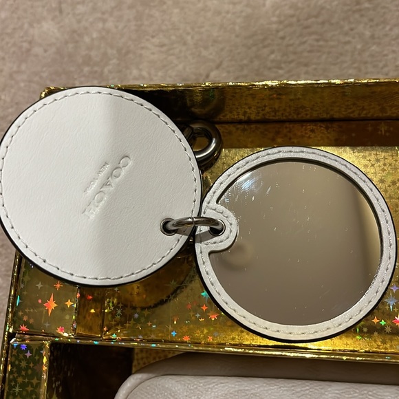 NIB Coach gold box cosmetic bag and mirror set - Picture 3 of 5